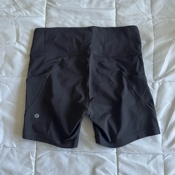 lululemon fast and free charcoal gray 6” size 10 - Picture 2 of 6